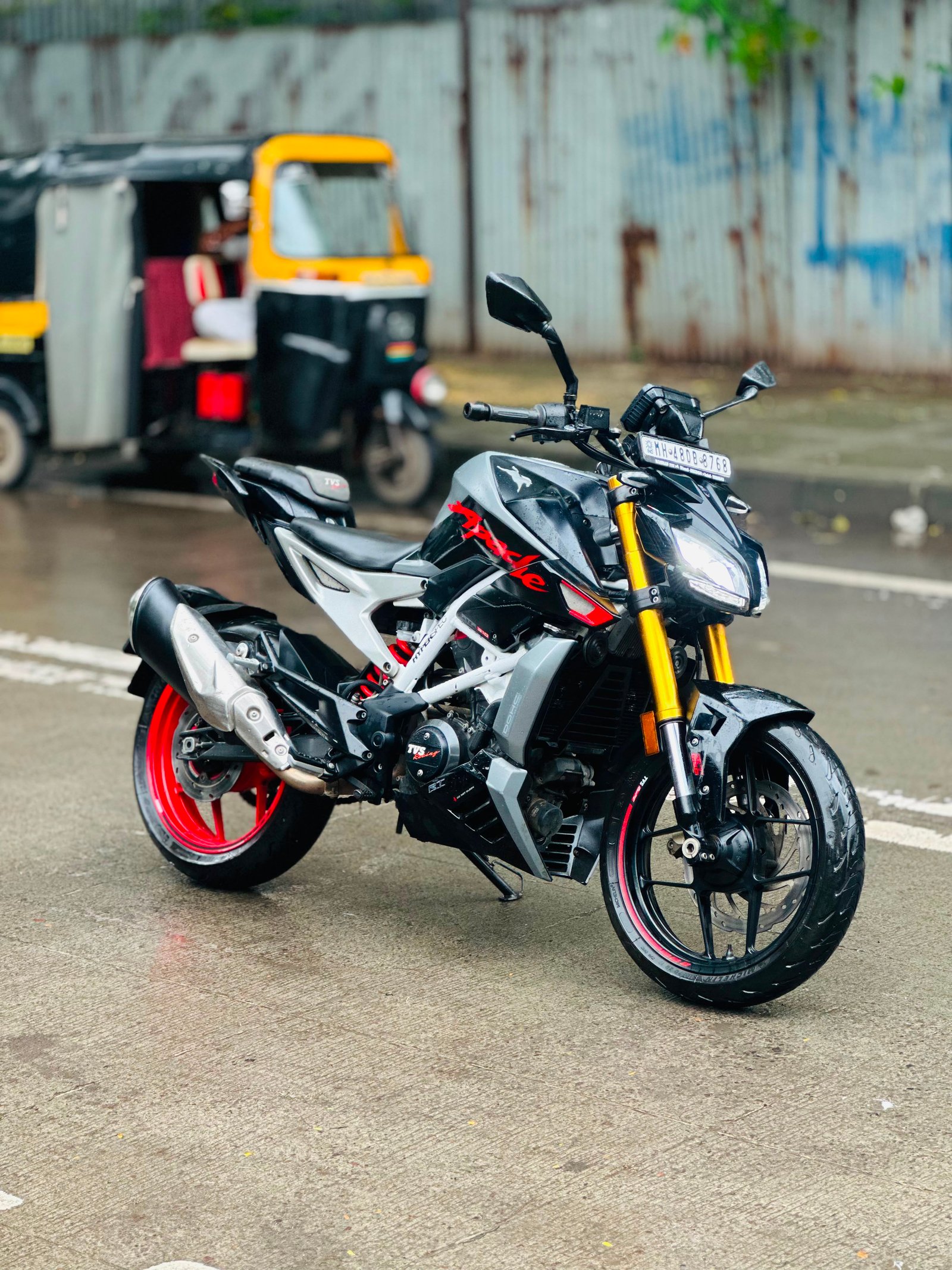 2024 TVS APACHE RTR